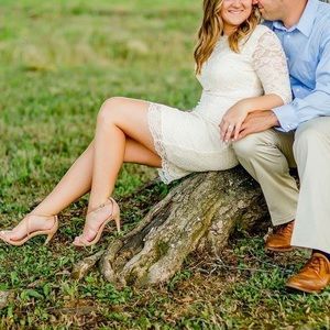 Lulu’s cream lace dress size M